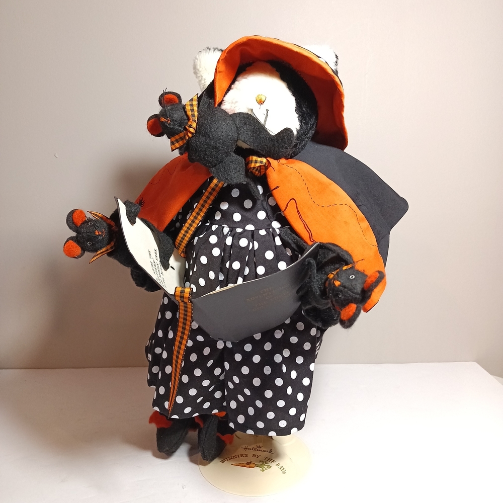 Hallmark Bunnies By The Bay Kitty Dottie Dear & Her Squeaketeers Halloween Doll
